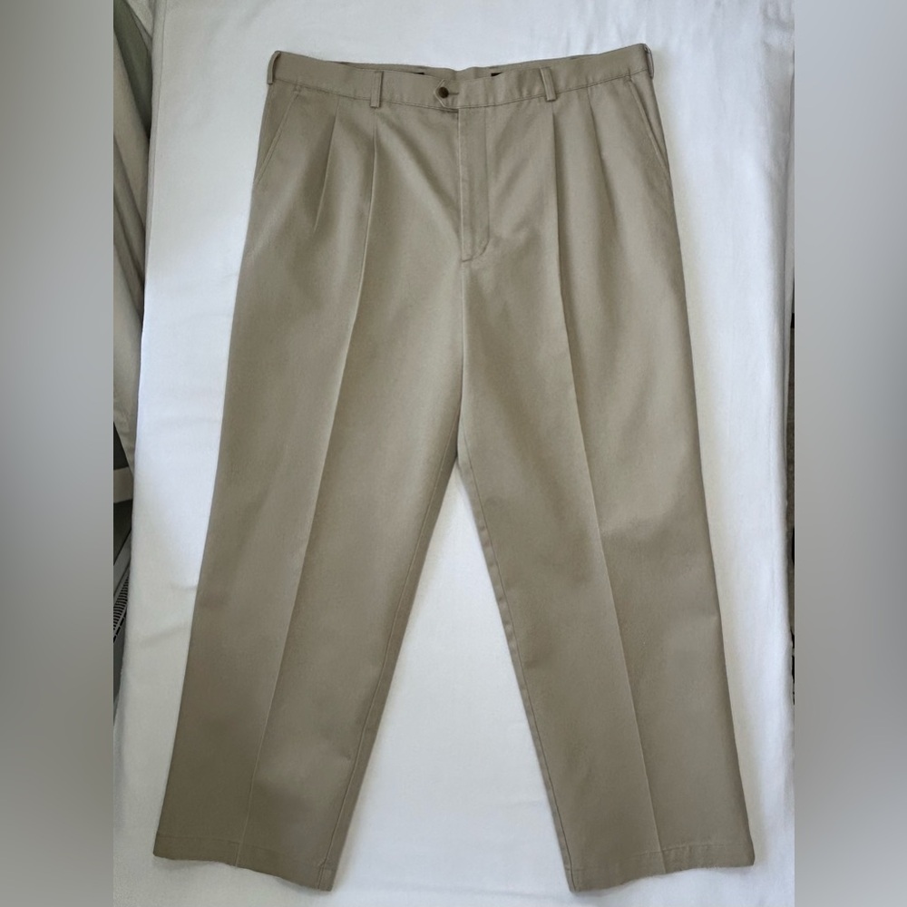 Nordstrom Smartcare Khaki Dress Pants Mens 44x32 Pleated Wrinkle Resistant